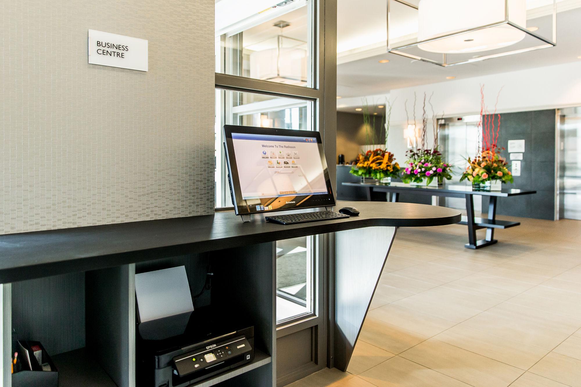 מלון Courtyard By Marriott קיטצ'נר מראה חיצוני תמונה