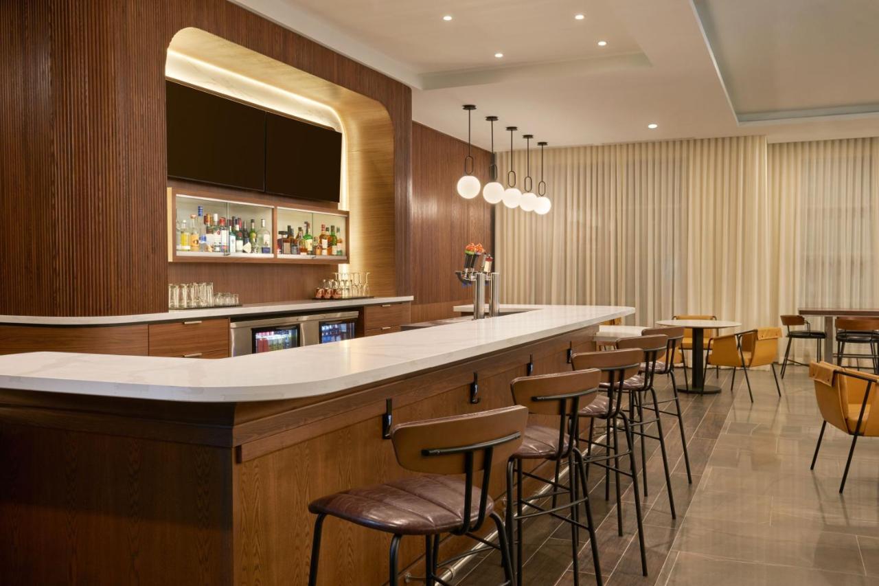 מלון Courtyard By Marriott קיטצ'נר מראה חיצוני תמונה