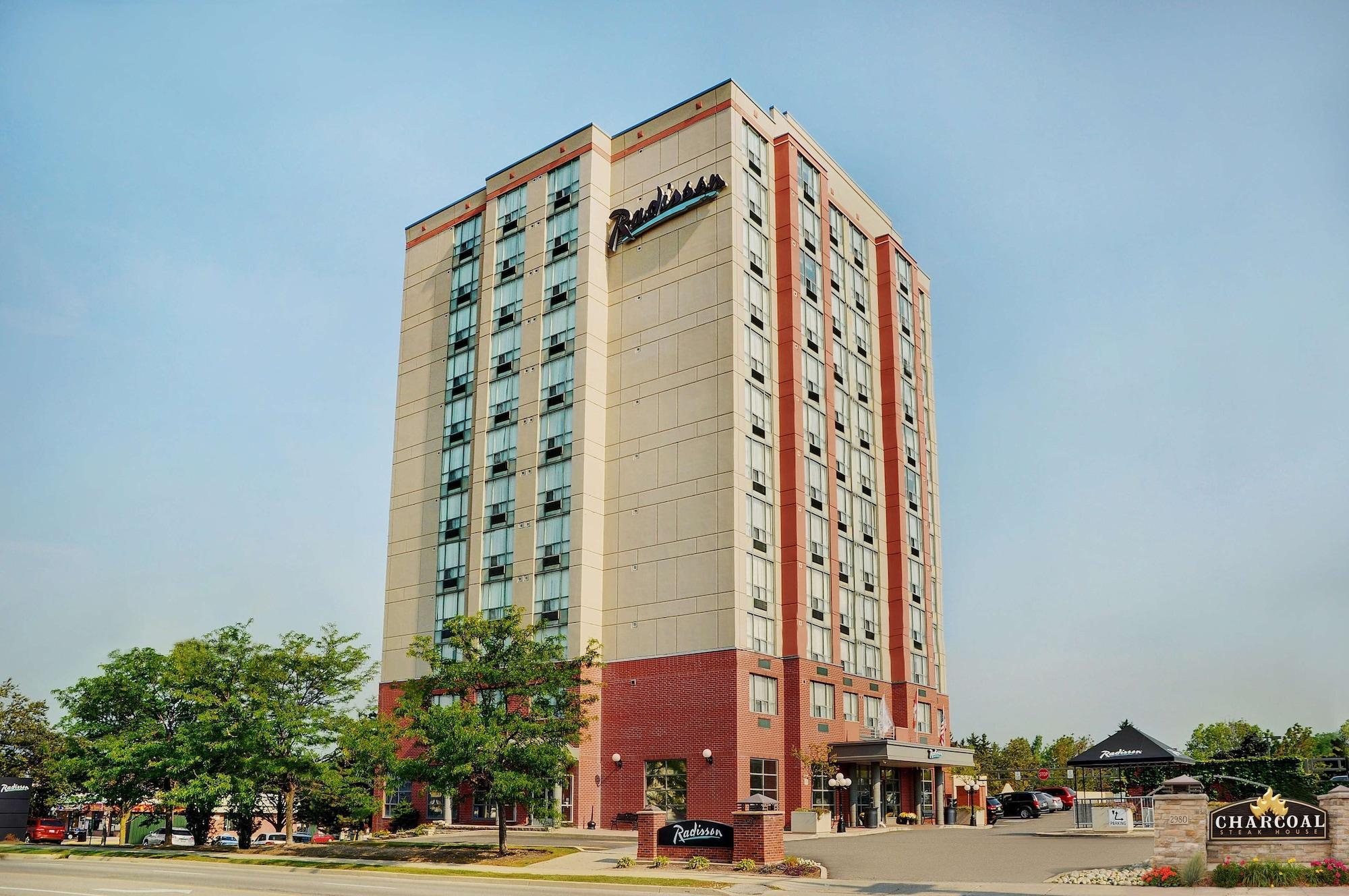 מלון Courtyard By Marriott קיטצ'נר מראה חיצוני תמונה
