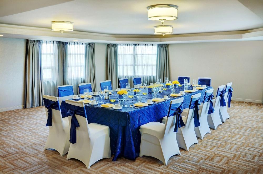 מלון Courtyard By Marriott קיטצ'נר מראה חיצוני תמונה